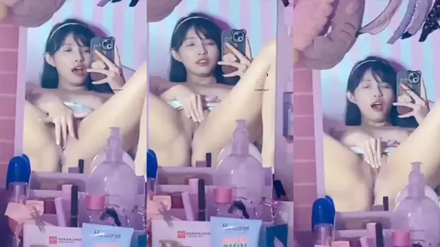 Katarina Colmek Depan Kaca Memek Mulus