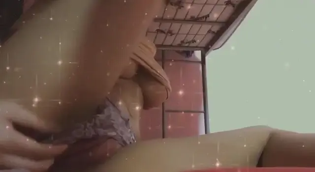 Mahasiswi Suka Mainin Memeknya Pink 2