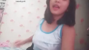 Rara Nadifa Mainin Nenen Sambil VCS